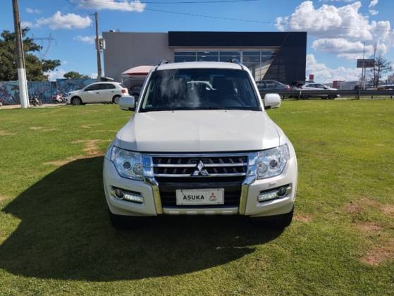 MITSUBISHI PAJERO FULL 3.2 HPE 4X4 16V TURBO INTERCOOLER DIESEL 4P AUTOMÁTICO